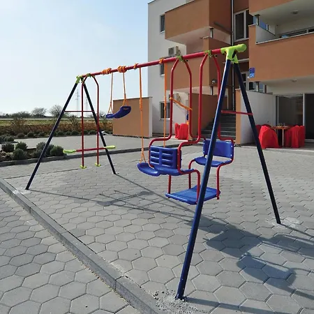 Апартаменты In With Swimming Pool *