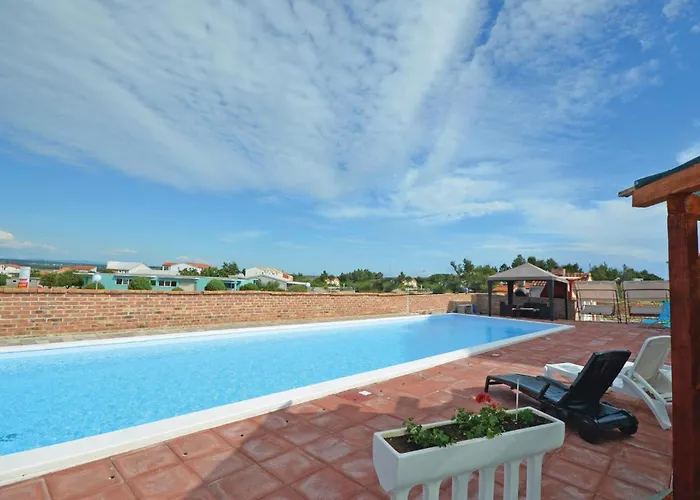 In With Swimming Pool